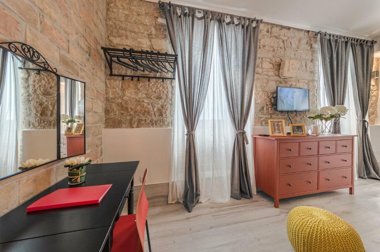 Porta D'Oro Rooms Πούλα Εξωτερικό φωτογραφία