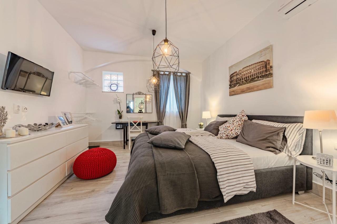 Porta D'Oro Rooms Πούλα Εξωτερικό φωτογραφία